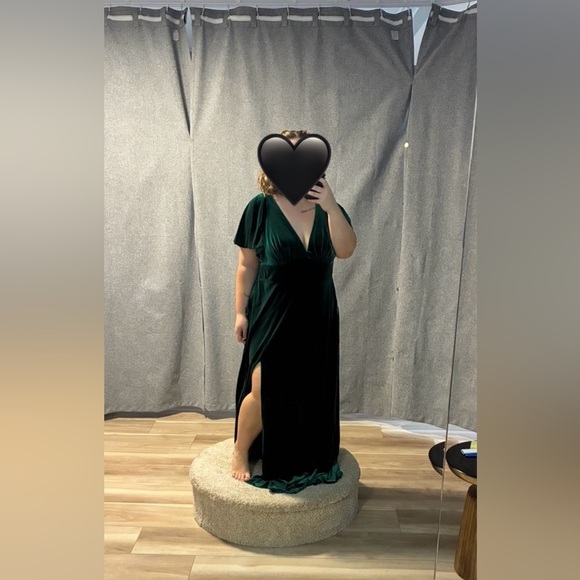 Azazie emerald green velvet dress with pockets! - Picture 2 of 5